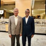 வாழும்தமிழ் நிகழ்ச்சியும் பங்கேற்பாளர்களும்.